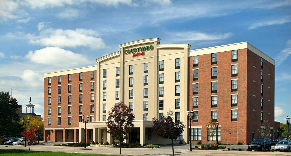 Courtyard Hamilton Hotell Eksteriør bilde